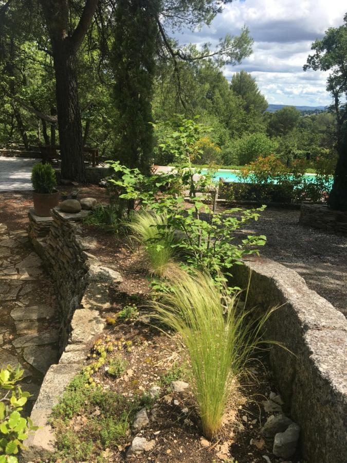 Villa De Carbonelle Pierrevert エクステリア 写真