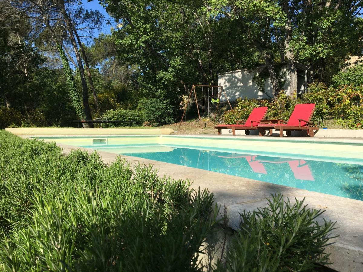 Villa De Carbonelle Pierrevert エクステリア 写真
